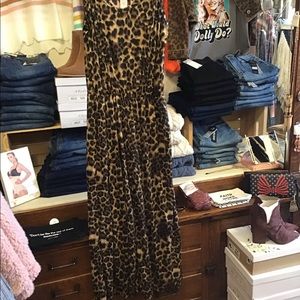 Plus size romper with pockets